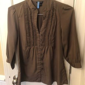 Banana Republic Small Light Brown Blouse-3/4 length sleeves. Freshly dry cleaned